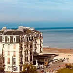 La Perle With And Apartment Houlgate